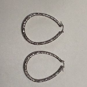 Silpada silver hammered earrings